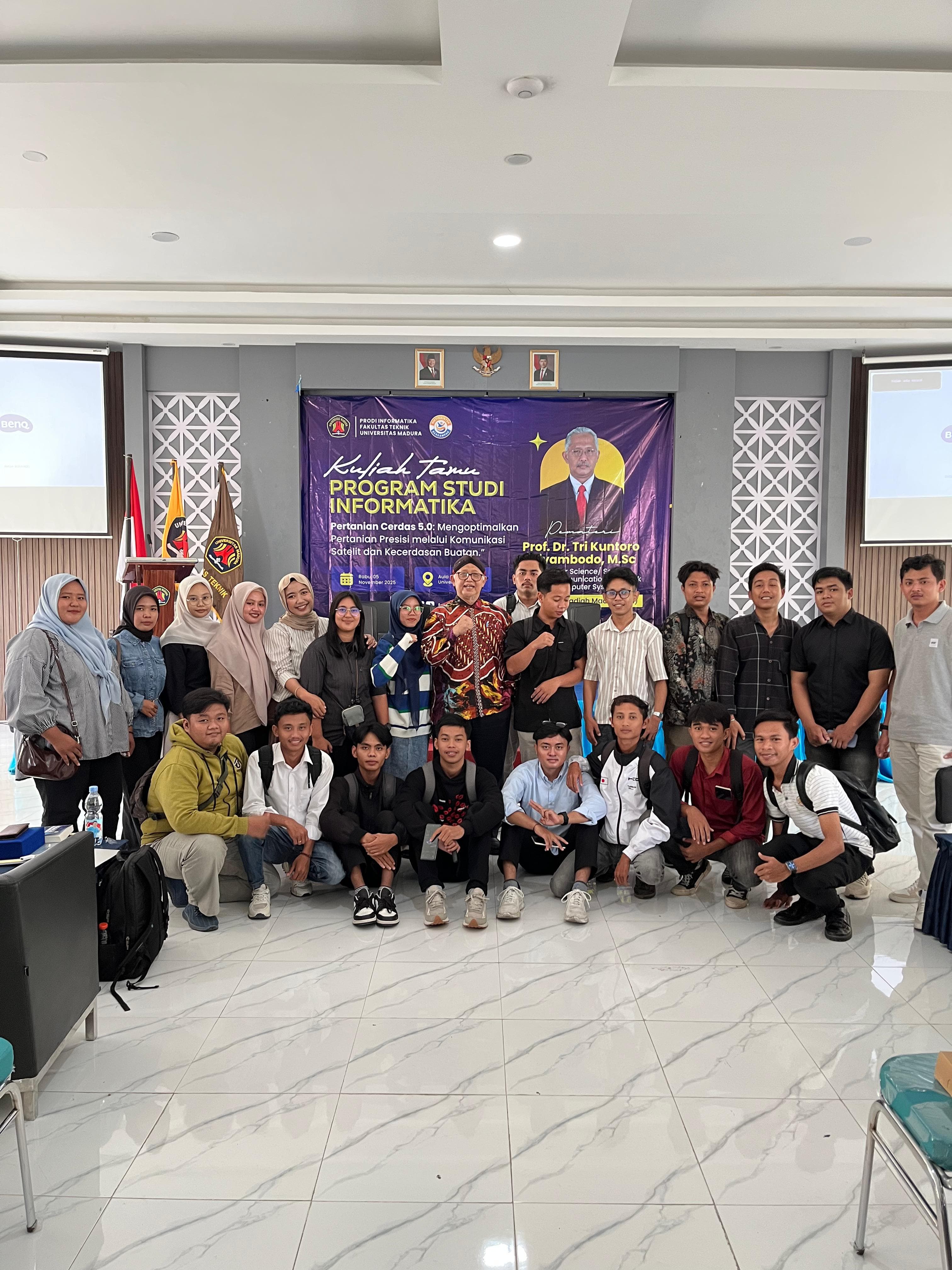 Pertanian cerdas 5.0: mengoptimalkan pertanian presisi melalui komunikasi satelit dan kecerdasan buatan